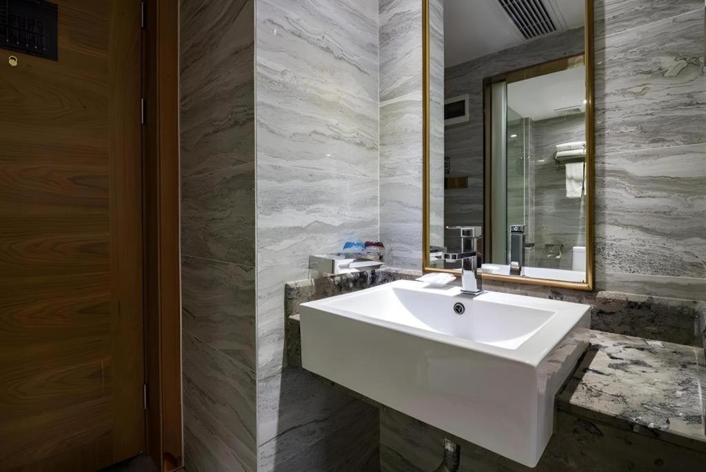 Insail Hotels Dongshankou Subway Station Quảng Châu Ngoại thất bức ảnh